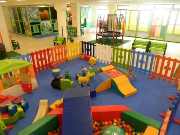 realizzazione area gioco indoor brescia f1 area gioco per bambini