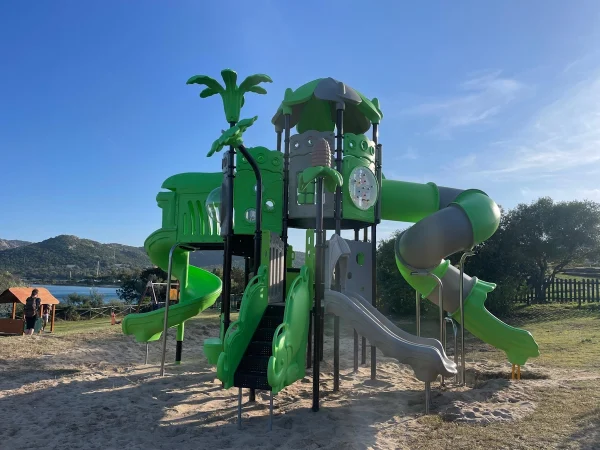 vilaggio e campeggio palau f2 playground per esterno